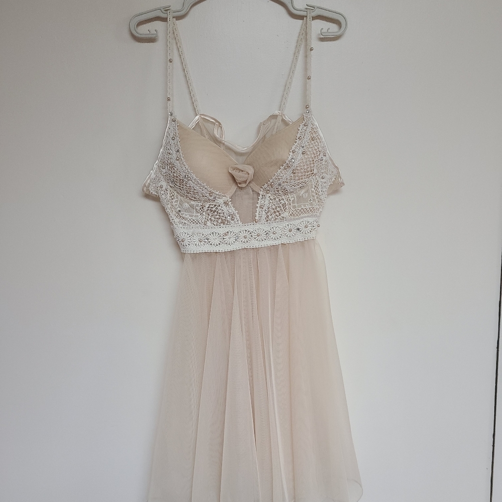 Vintage Tulle Nightgown - Picture 6 of 6